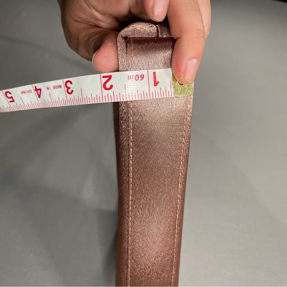 ADORABLE Claire's Y2K Bow Detail Satin-like Occasion Handbag - Picture 12 of 17